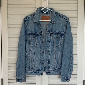 Levi’s Men’s Denim Trucker Jacket